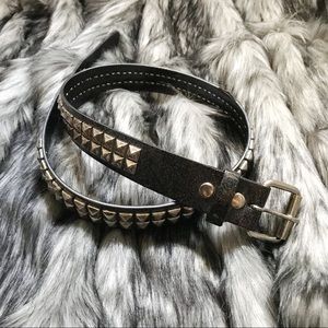 🦇 Hot Topic Studded Black Glitter Belt 🦇